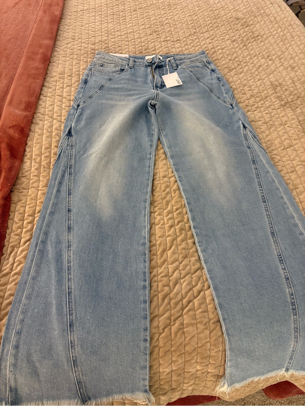 Light Wash Wide-Leg Flare Jeans - High-Rise Light Blue Denim